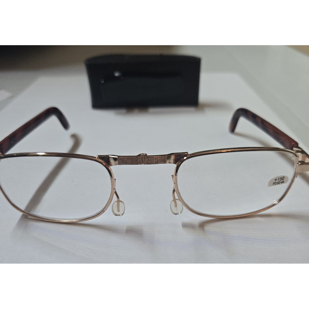 Foldable Eyeglass Readers‎ With Clip-on Case +325 Strength